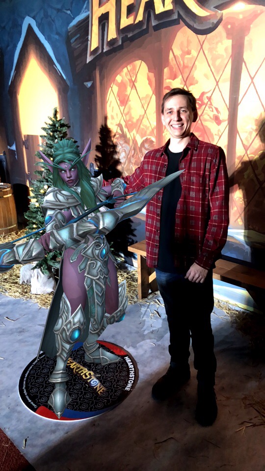 AR-фотография с персонажем Hearthstone